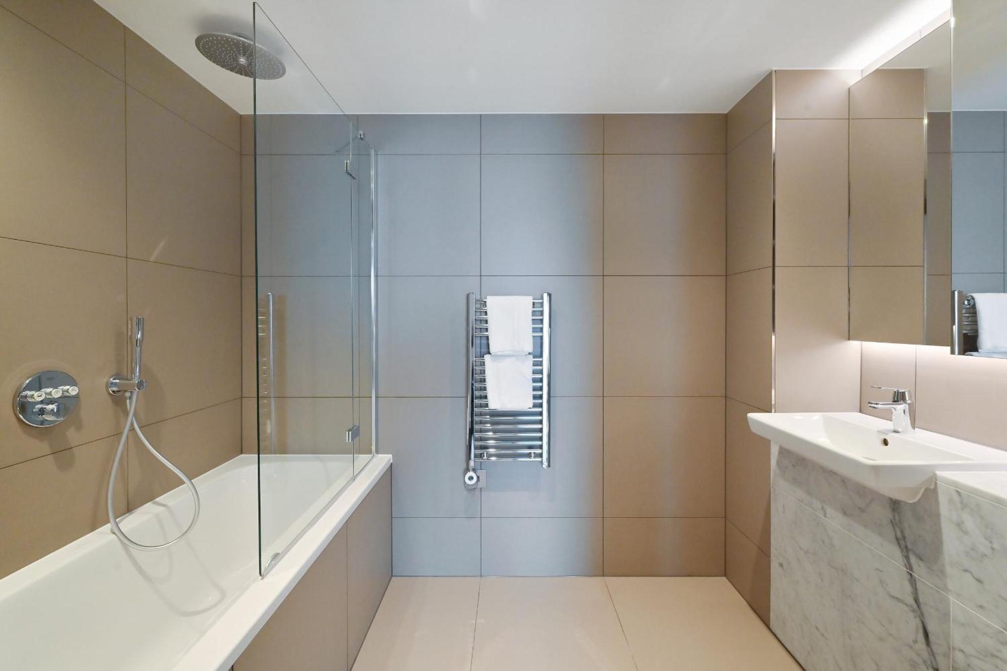 Apartamento Access Tower Hill Londres Exterior foto