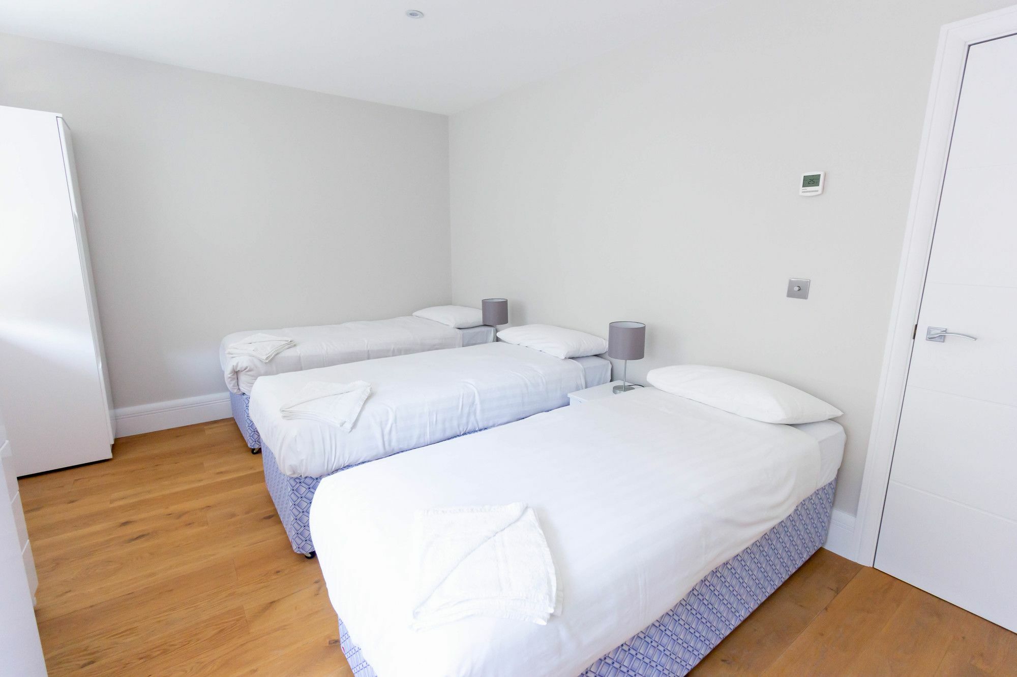 Apartamento Access Tower Hill Londres Exterior foto